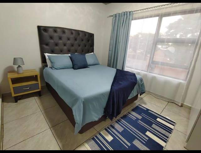 2 BEDROOM PROPERTY TO RENT IN JANSEN PARK